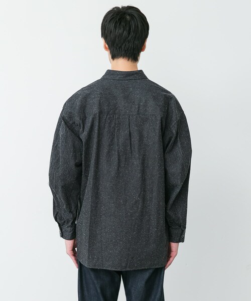 URBAN RESEARCH DOORS(アーバンリサーチドアーズ)の「STILL BY HAND SILK NEP OVER SHIRTS(シャツ/ブラウス・メンズ・ECRU/CHARCOAL・46/48)」の7枚目の写真