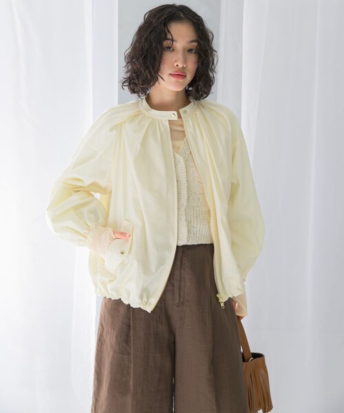 URBAN RESEARCH ROSSO（アーバンリサーチロッソ）の「ギャザーボリュームブルゾン（ブルゾン・レディース・L/KHAKI/OFF WHITE/BLACK・FREE）」の5枚目の写真