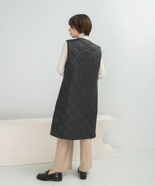 URBAN RESEARCH ROSSO（アーバンリサーチロッソ）の「TAION　VNECK LONG DOWN GILET（その他アウター・レディース・OFFWHITE/BLACK/DCHOCO/GBEIGE・M/L）」の18枚目の写真