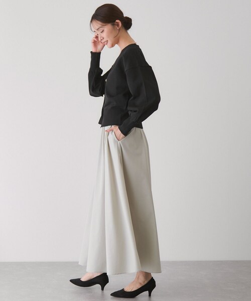 Jayro（ジャイロ）の「Vネックカーディガン（カーディガン/ボレロ・レディース・ブラック/チャコール/グレー/オフホワイト/ダークブラウン・M）」の11枚目の写真