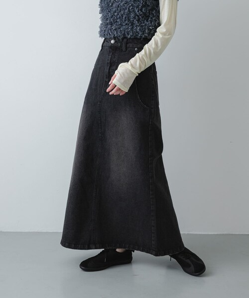 SENSE OF PLACE by URBAN RESEARCH（センスオブプレイスバイアーバンリサーチ）の「セミフレアデニムスカート（デニムスカート・レディース・BLACK/D.INDIGO・S/M）」の4枚目の写真