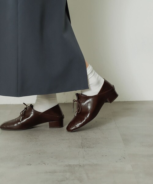 SENSE OF PLACE by URBAN RESEARCH（センスオブプレイスバイアーバンリサーチ）の「タックリボンステップオンシューズ（その他シューズ・レディース・BLACK/BROWN/BEIGE・S/M/L）」の2枚目の写真