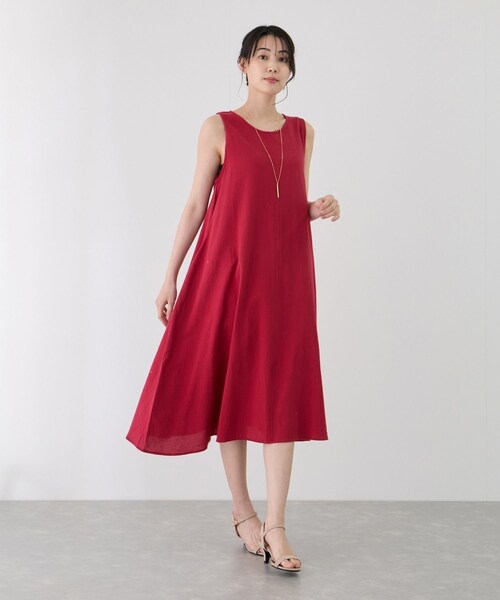 Jayro（ジャイロ）の「Aラインノースリーブワンピース（ワンピース・レディース・ブラック/ベージュ/グリーン/ターコイズ/レッド/カラシ系・F）」の12枚目の写真