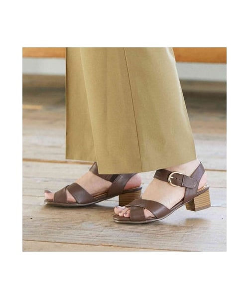 ing（イング）の「イング ing 【WEB限定】【3E】ストラップクロスサンダル （サンダル・レディース・BL/BR/KH/SV/OG/BG/SVM/BZ・225/22.5cm/230/23cm/235/23.5cm/240/24cm/245/24.5cm）」の18枚目の写真