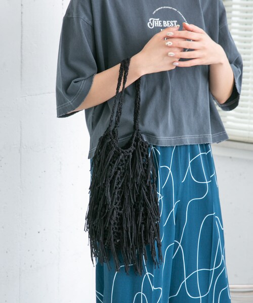 KBF（ケイビーエフ）の「フリンジニットBAG（ハンドバッグ・レディース・GREEN/BEIGE/BLACK・one）」の5枚目の写真