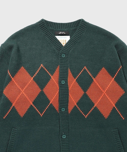 ADAM ET ROPE'(アダムエロペ)の「【RICE NINE TEN/ライス ナイン テン】ARGYLE CARDIGAN(カーディガン/ボレロ・メンズ・ダークグリーン/ネイビー/ワイン・1/2)」の8枚目の写真