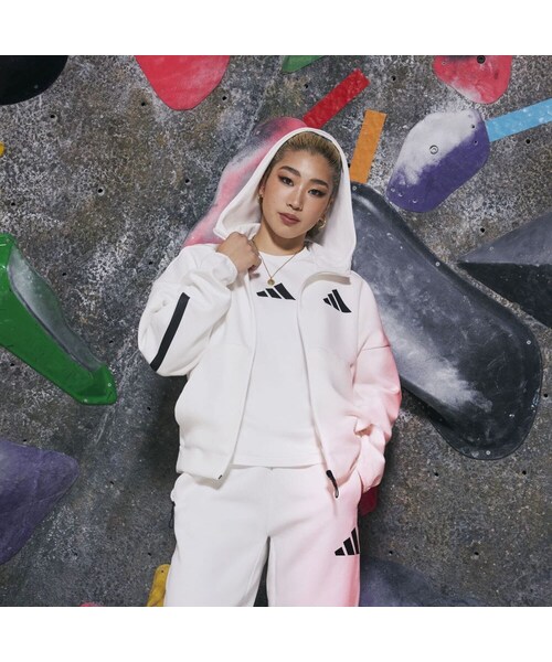 adidas（アディダス）の「adidas Z.N.E. フルジップパーカー（トップス・レディース・ブラック/ホワイト/ブラウン/ピンク/グレー/マルチ/パープル/ベージュ・S/J/S/M/L/XL/2XL/J/M/J/L/J/XL/J/2XL/XS/3XL/5XL/J/XS/J/3XL）」の3枚目の写真