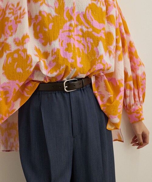 ROPE'（ロペ）の「【DEVEAUX（デヴォー）】別注ボカシフラワーボリュームスリーブブラウス/洗える（シャツ/ブラウス・レディース・ブラウン系/オレンジ系・F）」の8枚目の写真