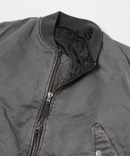 ITEMS URBANRESEARCH(アイテムズ アーバンリサーチ)の「ピグメントダイ オーバーサイズMA-1(MA-1・メンズ・KHAKI/GREIGE/GRAY・M/L)」の10枚目の写真