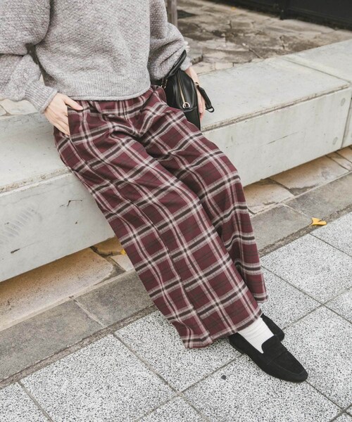 ITEMS URBANRESEARCH（アイテムズ アーバンリサーチ）の「ワイドイージーパンツ（その他パンツ・レディース・BEG/BRN/BRD・Free）」の5枚目の写真