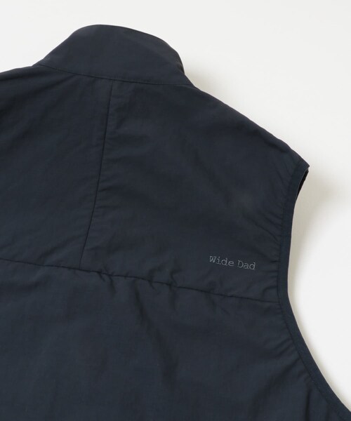 URBAN RESEARCH（アーバンリサーチ）の「Wide Dad　NYLON DAD VEST（ベスト・メンズ・D.NAVY・1/2）」の7枚目の写真