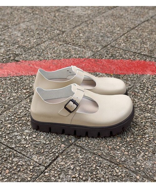 ADAM ET ROPE'（アダムエロペ）の「【PAPILLIO BY BIRKENSTOCK】Paris Chunky LENA / ビルケン（その他シューズ・レディース・ブラック/オフホワイト・36/37/38/39）」の2枚目の写真