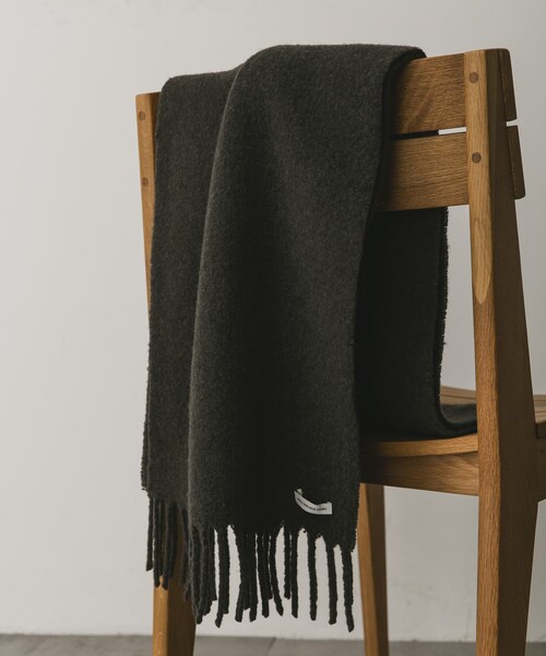 URBAN RESEARCH DOORS（アーバンリサーチドアーズ）の「ボリュームマフラー（マフラー・メンズ・CHARCOAL/L.BLUE・-）」の3枚目の写真