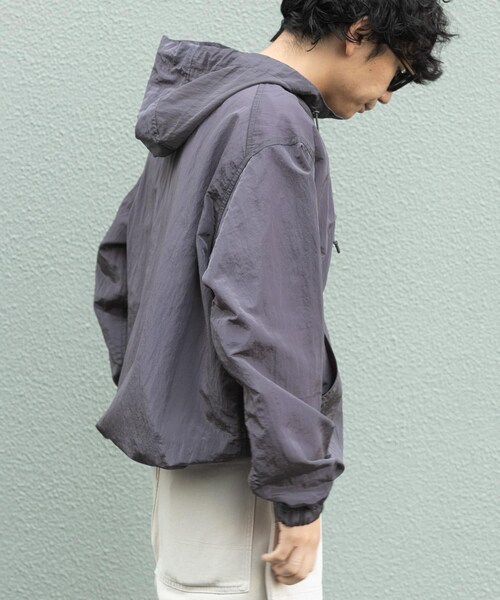 URBAN RESEARCH DOORS(アーバンリサーチドアーズ)の「FORK&SPOON シアーアノラックパーカー(パーカー・メンズ・BLACK/CHARCOAL・4/5)」の7枚目の写真