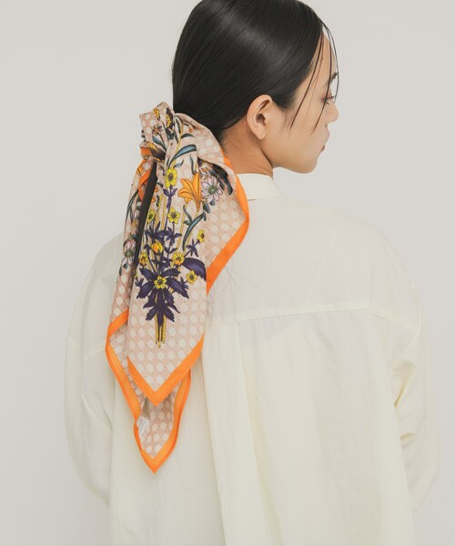 KBF（ケイビーエフ）の「ヴィンテージフラワースカーフ（バンダナ/スカーフ・レディース・RED/ORANGE・One）」の15枚目の写真