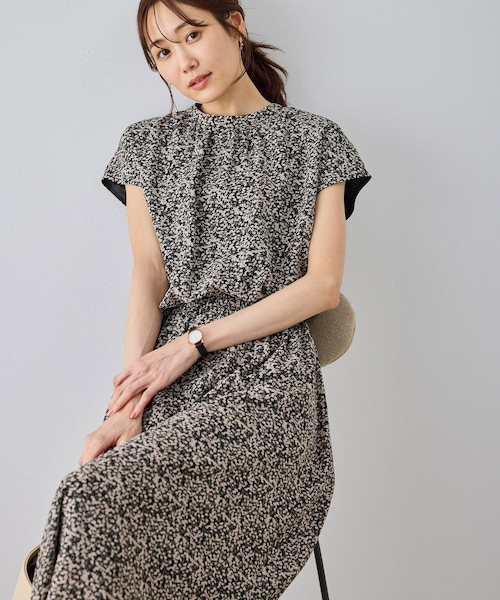 ROPE' PICNIC(ロペピクニック)の「【WEB限定サイズ】小花柄&線画アソートワンピース(ワンピース・レディース・ブラック/キナリ・L/M/MT)」の5枚目の写真