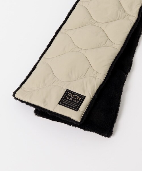 ITEMS URBANRESEARCH（アイテムズ アーバンリサーチ）の「TAION　Reversible Down Scarf（マフラー・メンズ・BLK/G.BEIGE/D.OLIVE/D.NAVY/PAINT CAMO・-0）」の21枚目の写真