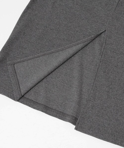 SENSE OF PLACE by URBAN RESEARCH（センスオブプレイスバイアーバンリサーチ）の「レイヤードネックリブワンピース（ワンピース・レディース・OATMEAL/BLACK/CHARCOAL・COMPACT/One）」の20枚目の写真