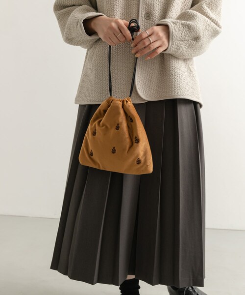 URBAN RESEARCH DOORS（アーバンリサーチドアーズ）の「『別注』beej×DOORS　刺繍巾着バッグ（ショルダーバッグ・レディース・BLUE/BROWN・one）」の4枚目の写真