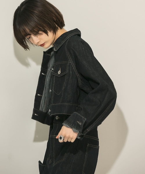 KBF（ケイビーエフ）の「ラグランショートデニムジャケット（デニムジャケット・レディース・NAVY/OFF・one）」の18枚目の写真