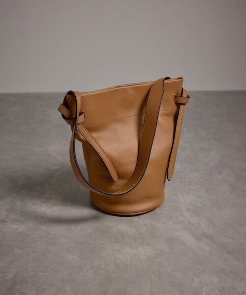 ROPE'（ロペ）の「【teau・牛革・マルチWAY】panier vine shoulder bag/持ち手長さ調整可能（ハンドバッグ・レディース・ブラック/グレー/キャメル/ピンク/イエロー・F）」の8枚目の写真