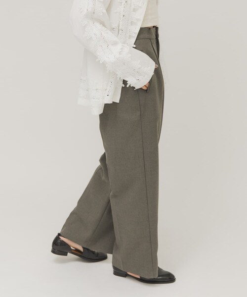 KBF（ケイビーエフ）の「ワンタックミニマルパンツ（その他パンツ・レディース・MOSS GRAY/CHARCOAL・36/38）」の19枚目の写真