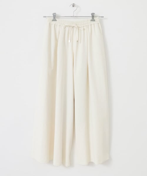 URBAN RESEARCH ROSSO（アーバンリサーチロッソ）の「撥水ギャザーワイドパンツ（その他パンツ・レディース・OFF WHITE/NAVY・36/38）」の11枚目の写真