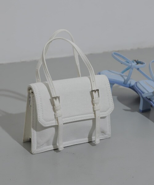 SENSE OF PLACE by URBAN RESEARCH(センスオブプレイスバイアーバンリサーチ)の「デニムショルダーバッグ(ショルダーバッグ・レディース・L.INDIGO/OFF WHITE・one)」の1枚目の写真