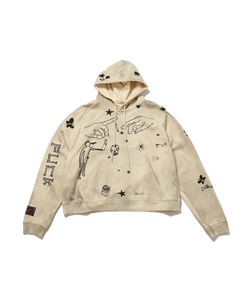 ADAM ET ROPE'(アダムエロペ)の「【PLATEAU STUDIO/プラトー スタジオ】x SYU.Man illustrator hoodie(パーカー・メンズ・ブラック/キナリ・2/3)」の4枚目の写真