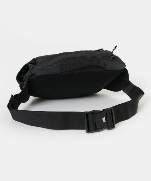 URBAN RESEARCH（アーバンリサーチ）の「SALOMON　ACS WAIST PACK 3（ボディバッグ/ウエストポーチ・メンズ・BLACK・FREE）」の6枚目の写真