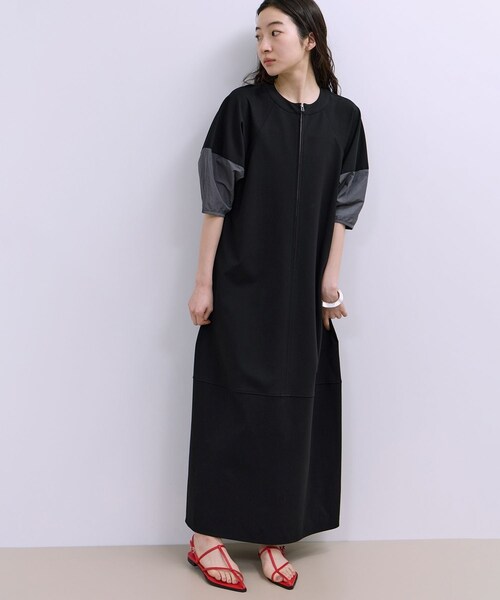 ADAM ET ROPE'(アダムエロペ)の「【WEB限定】ハーフZIPコクーンワンピース(ワンピース・レディース・ブラック/ダークブラウン/ネイビー・36/38)」の16枚目の写真