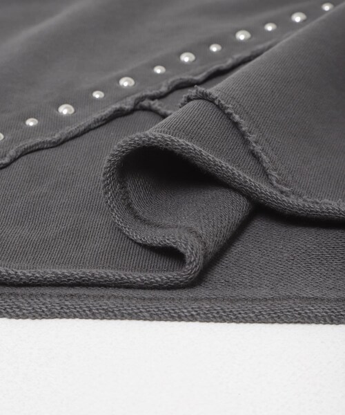 SENSE OF PLACE by URBAN RESEARCH（センスオブプレイスバイアーバンリサーチ）の「スタッズピグメントカットトップ（スウェット・レディース・CHARCOAL/IVORY/BROWN・One）」の22枚目の写真