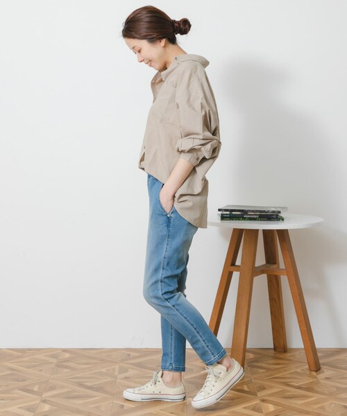 URBAN RESEARCH Sonny Label（アーバンリサーチサニーレーベル）の「MONAME　NEW RELAX TAPERED（デニムパンツ・レディース・LIGHTBLUE・XS/S/M）」の9枚目の写真