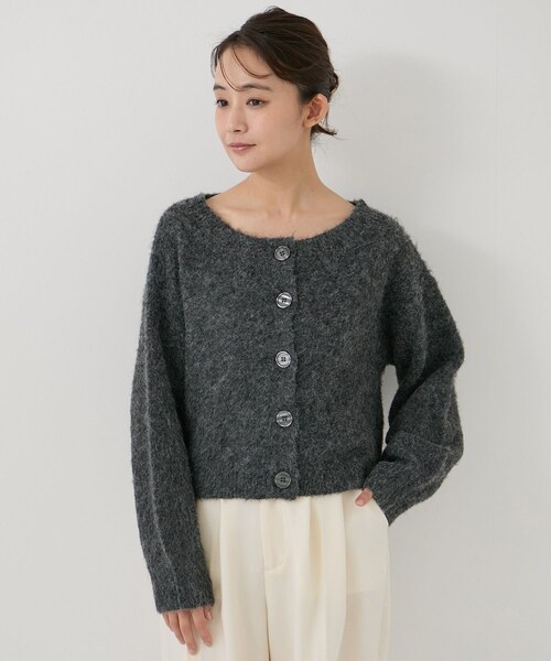 Jayro(ジャイロ)の「チョーカー付き前後2WAYカーディガン(カーディガン/ボレロ・レディース・チャコール/ライトグレー/オフホワイト/ダークブラウン・M)」の2枚目の写真