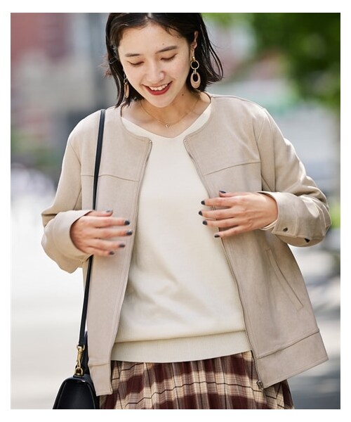 nissen（ニッセン）の「フェイクスエードノーカラーライダースジャケット＜大きいサイズ有＞（ライダースジャケット・レディース・ライトグレージュ/モカブラウン/くすみピンク/アイスブルー・L/LL/3L/4L/5L/6L/8L/10L/S/M）」の6枚目の写真