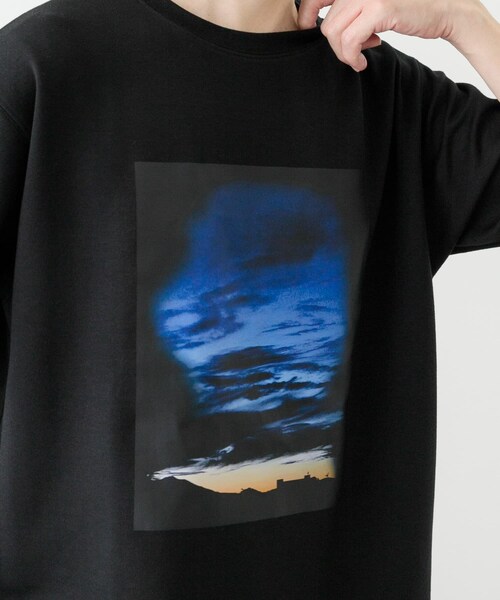 ITEMS URBANRESEARCH（アイテムズ アーバンリサーチ）の「Art Graphic ポンチTシャツ Dawn（Tシャツ/カットソー・メンズ・WHT/BLK・M/L）」の14枚目の写真