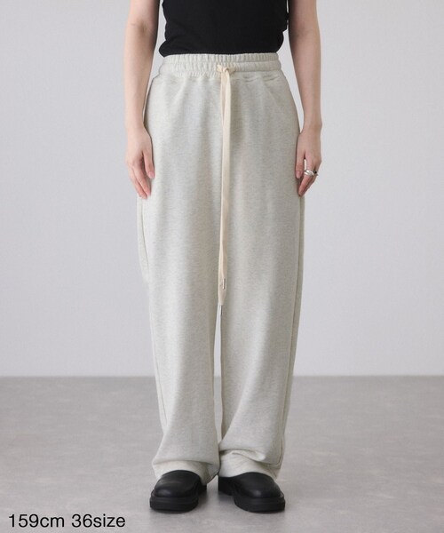 ADAM ET ROPE'(アダムエロペ)の「【WEB限定】ワイドスウェットパンツ(その他パンツ・レディース・チャコール/キナリ系・34/36/38)」の19枚目の写真