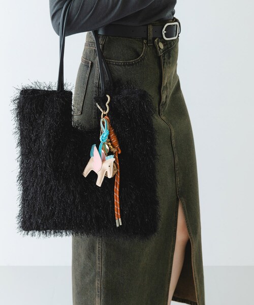 RODE SKO（ロデスコ）の「ヘアリートートバッグ（トートバッグ・レディース・BLACK/BEIGE/OLIVE・one）」の6枚目の写真
