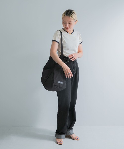 URBAN RESEARCH DOORS（アーバンリサーチドアーズ）の「BAICYCLON　EXCLUSIVE SHOULDER BAG（ショルダーバッグ・レディース・BLACK/BROWN・Free）」の4枚目の写真