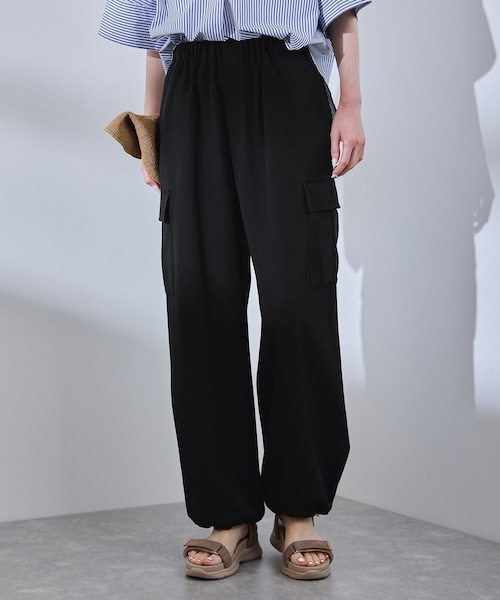 ROPE' PICNIC（ロペピクニック）の「【UVカット・接触冷感・イージーケア】イージーカーゴパンツ（カーゴパンツ・レディース・ブラック/グレー/ベージュ/ネイビー・36/38/40）」の2枚目の写真