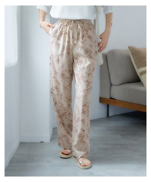 nissen（ニッセン）の「大きいサイズ 花柄プリントイージーパンツ（ゆったりヒップ）（パンツ・レディース・グレー/黒/オフホワイト・L/LL/3L/4L/5L/6L/8L/10L）」の19枚目の写真