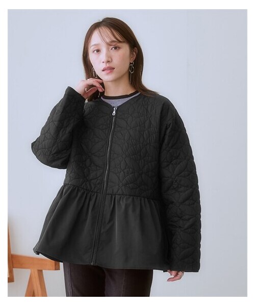 nissen（ニッセン）の「花柄キルティング中綿ペプラムデザインコート（ジャケット/アウター・レディース・黒/オフホワイト・S/M/L/LL）」の6枚目の写真