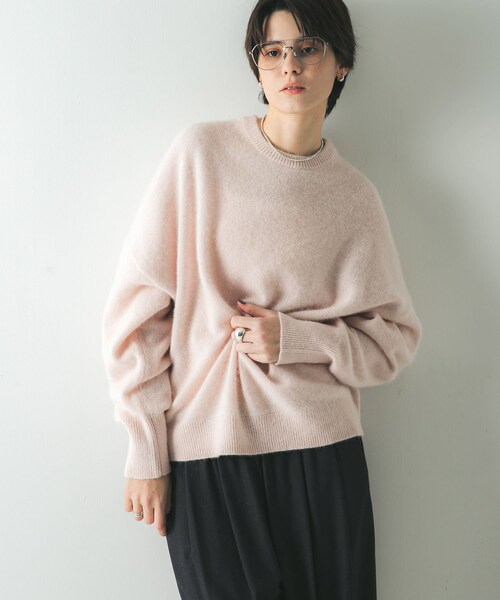 URBAN RESEARCH(アーバンリサーチ)の「FOX/CASHMEREルーズニット(ニット/セーター・レディース・L.PINK/TOP BROWN/BLACK・FREE)」の4枚目の写真