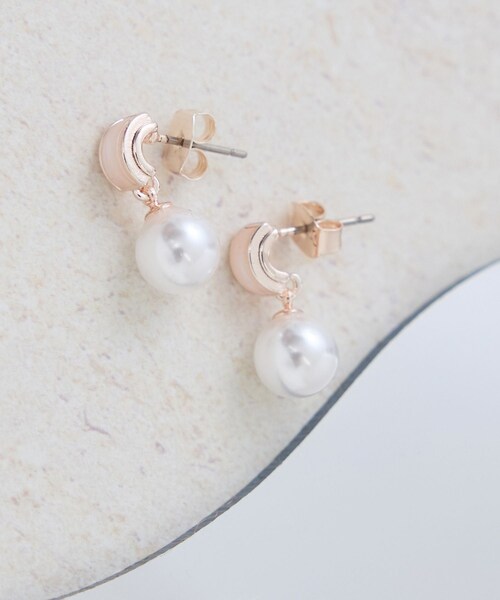 ROPE' PICNIC（ロペピクニック）の「シェルカラーパーツ×パールピアス（ピアス（両耳用）・レディース・ゴールド/その他・F）」の4枚目の写真