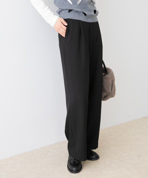 URBAN RESEARCH ROSSO（アーバンリサーチロッソ）の「『UR TECH SMOOTHLUXE』F by ROSSO　タックワイドパンツ（その他パンツ・レディース・BEIGE/C/GRAY/BLACK・34/36/38）」の5枚目の写真