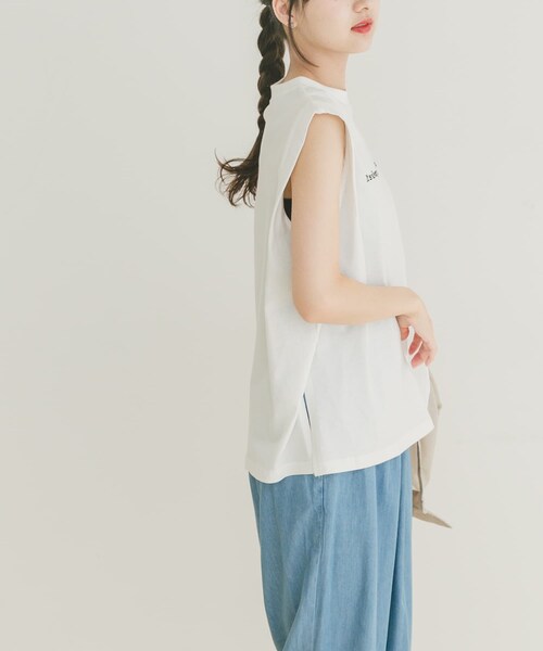 ITEMS URBANRESEARCH（アイテムズ アーバンリサーチ）の「ショルダータックロゴTシャツ（Tシャツ/カットソー・レディース・WHT/CHA/L.PNK・FREE）」の12枚目の写真