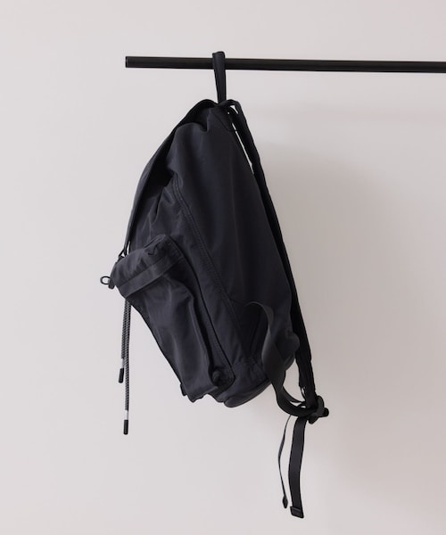VIS（ビス）の「【J'aDoRe限定】【Hyman Roth】撥水バッグパック（バックパック/リュック・レディース・ブラック・F）」の8枚目の写真