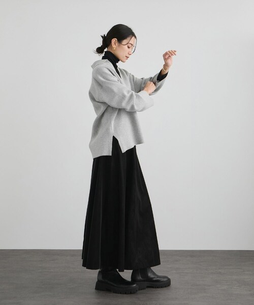 ADAM ET ROPE'(アダムエロペ)の「【WEB・一部店舗限定】スキッパーニットプルオーバー(ニット/セーター・レディース・ブラック/グレー/オフホワイト・F)」の13枚目の写真