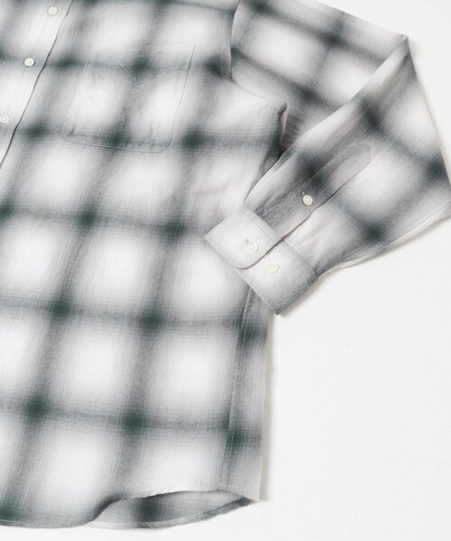 URBAN RESEARCH（アーバンリサーチ）の「THE DAY　OMBRE PLAID SHIRT（シャツ/ブラウス・メンズ・BLK/WHT・1/2）」の5枚目の写真