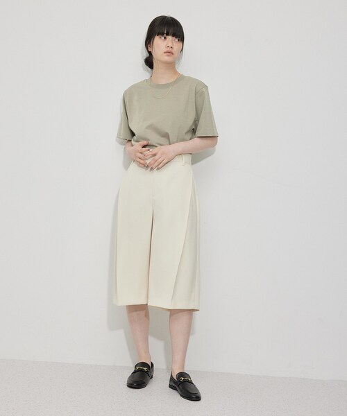 ADAM ET ROPE'(アダムエロペ)の「【KNOWHOW jewelry for ADAM ET ROPE'】別注 肩パッドTシャツ(Tシャツ/カットソー・レディース・ブラック/グレー/ホワイト・F)」の17枚目の写真